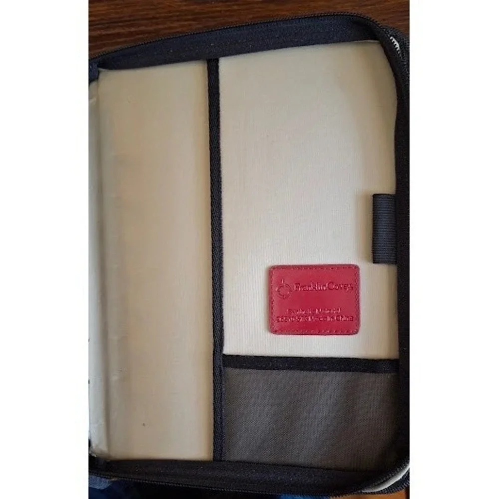 Franklin Covey Zipper Planner Binder 7 Ring Tan Black Canvas Mesh Organizer